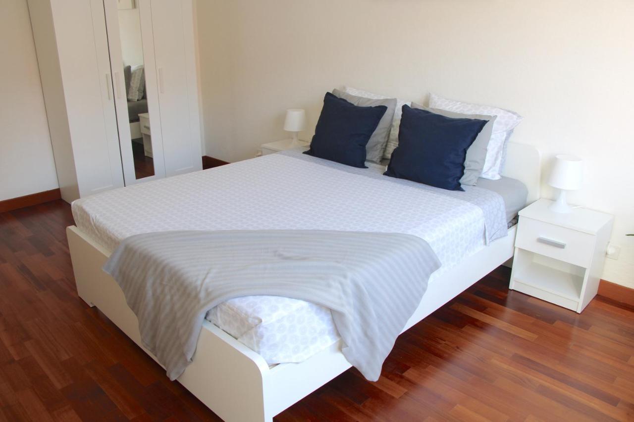 Cozy Apartment With Free Parking & Close To Lake Лугано Екстериор снимка